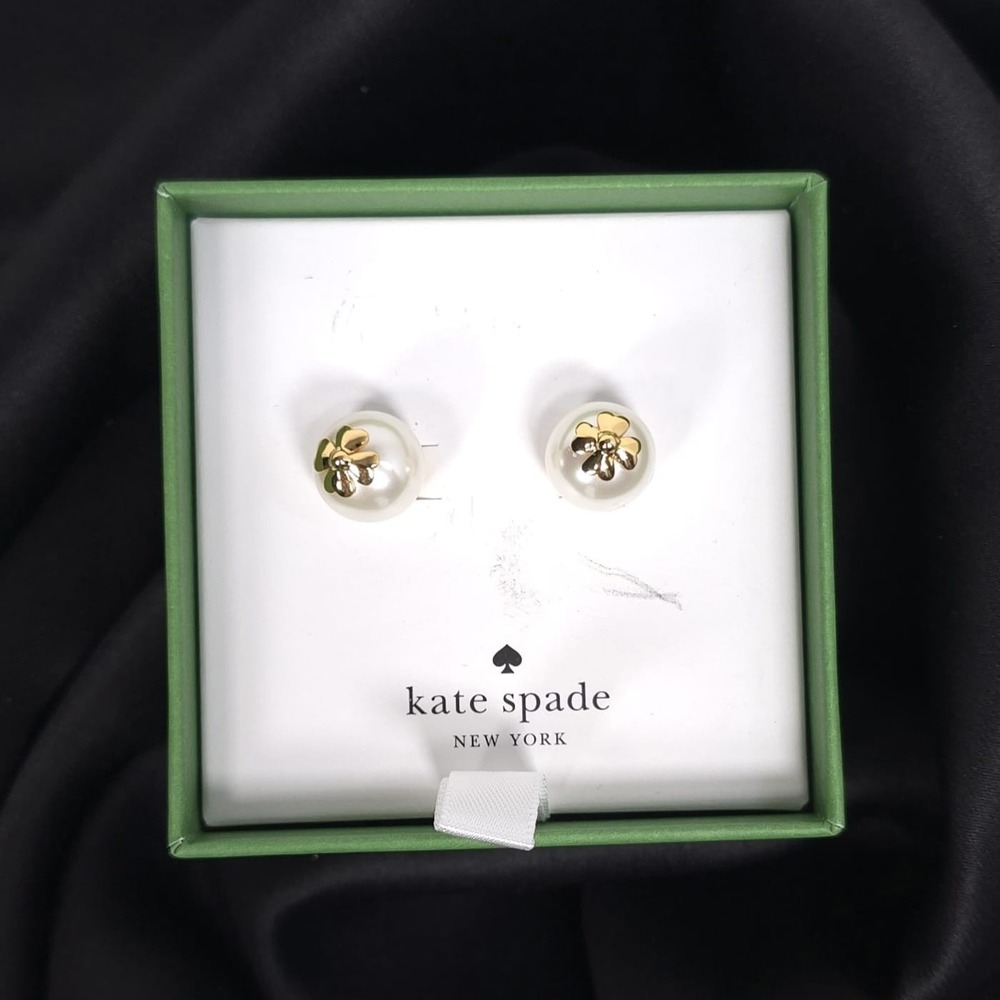 KATE SPADE Women's New Pearls On Pearl Stud Earrings Cream Gold Flower KG841 - Picture 7 of 7